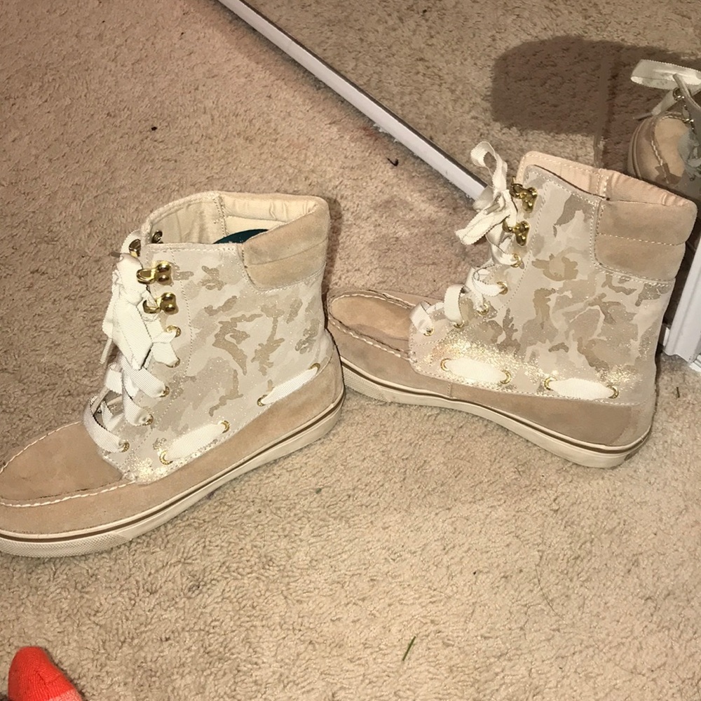 Sperry boots